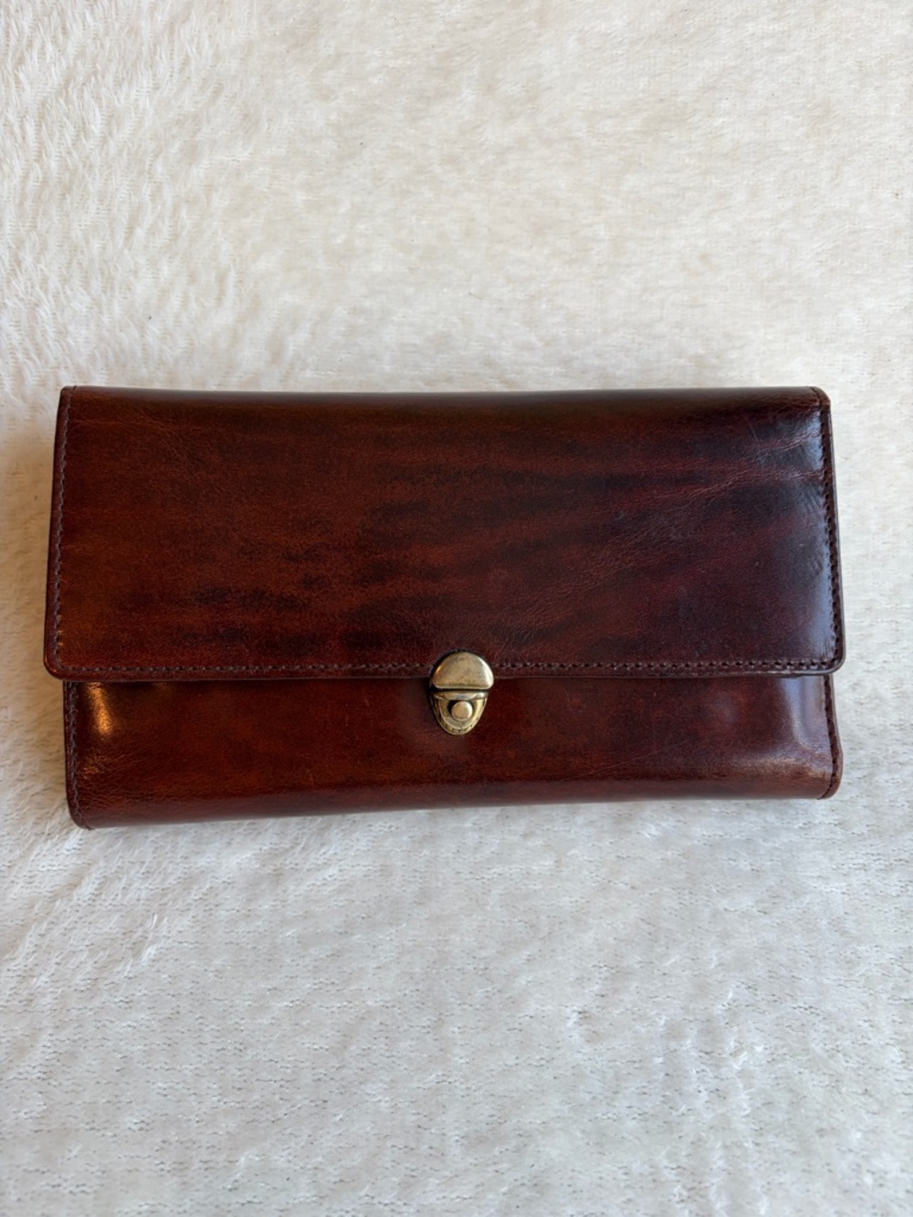 Vintage Lodi’s Brown Women's Trifold Snap Wallet Closure with Checkbook Holder